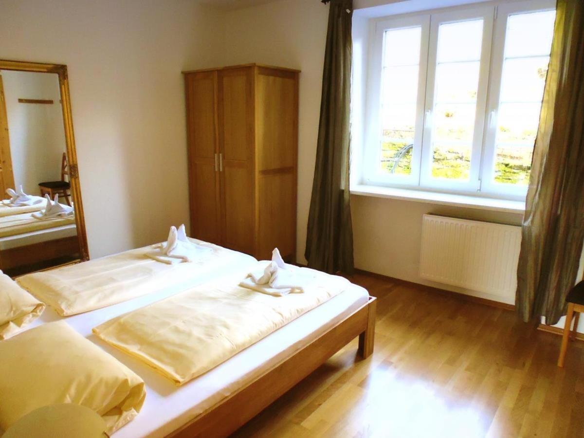Mosel Ferienhaus Kleine Merle Целль-ан-дер-Мозель Экстерьер фото